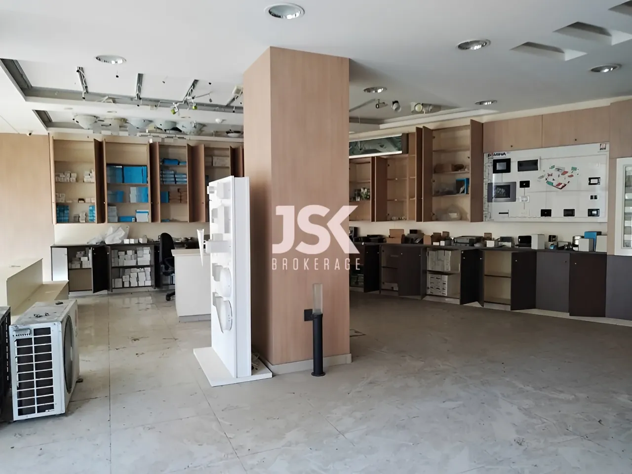 Shop for Rent in Zouk Mikael