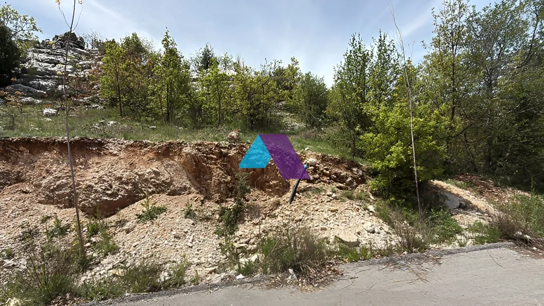 Land for Sale in Faitroun