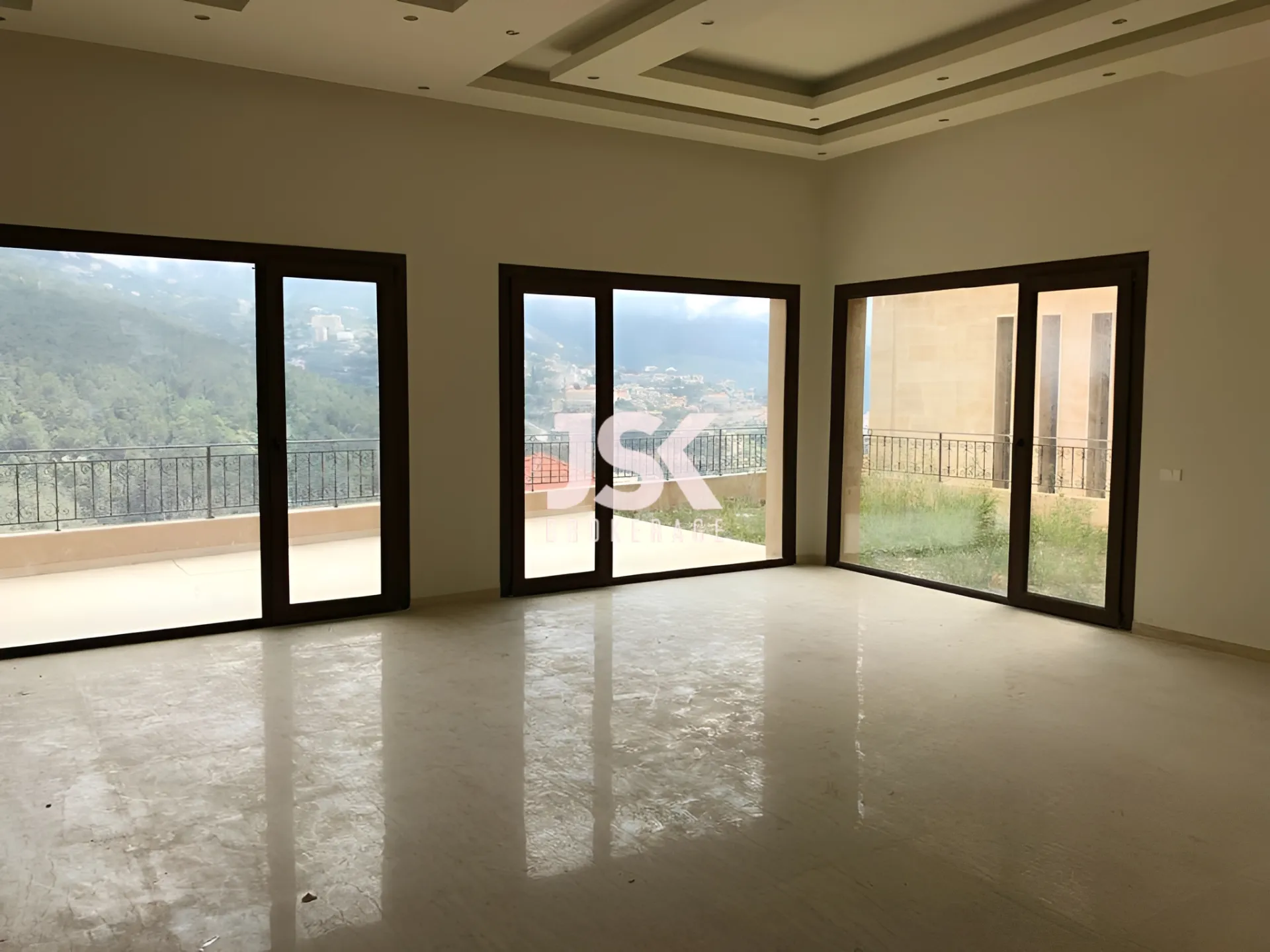 Villa for Sale in Fatqa - 4 bed, 7 bath