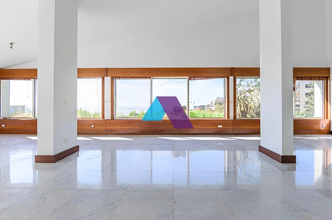 Apartment for Sale in Adma w Dafnah - 5 bed, 3 bath