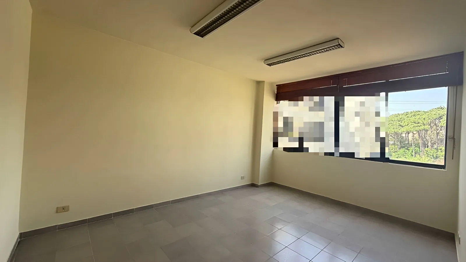 Office for rent in Antelias