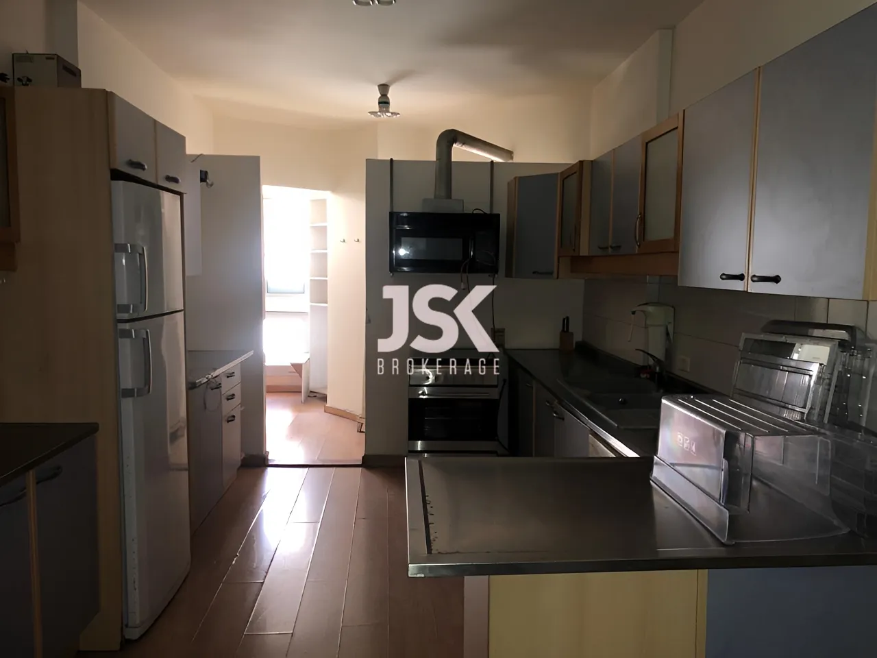 Apartment for Rent in Achrafieh - 3 bed, 3 bath