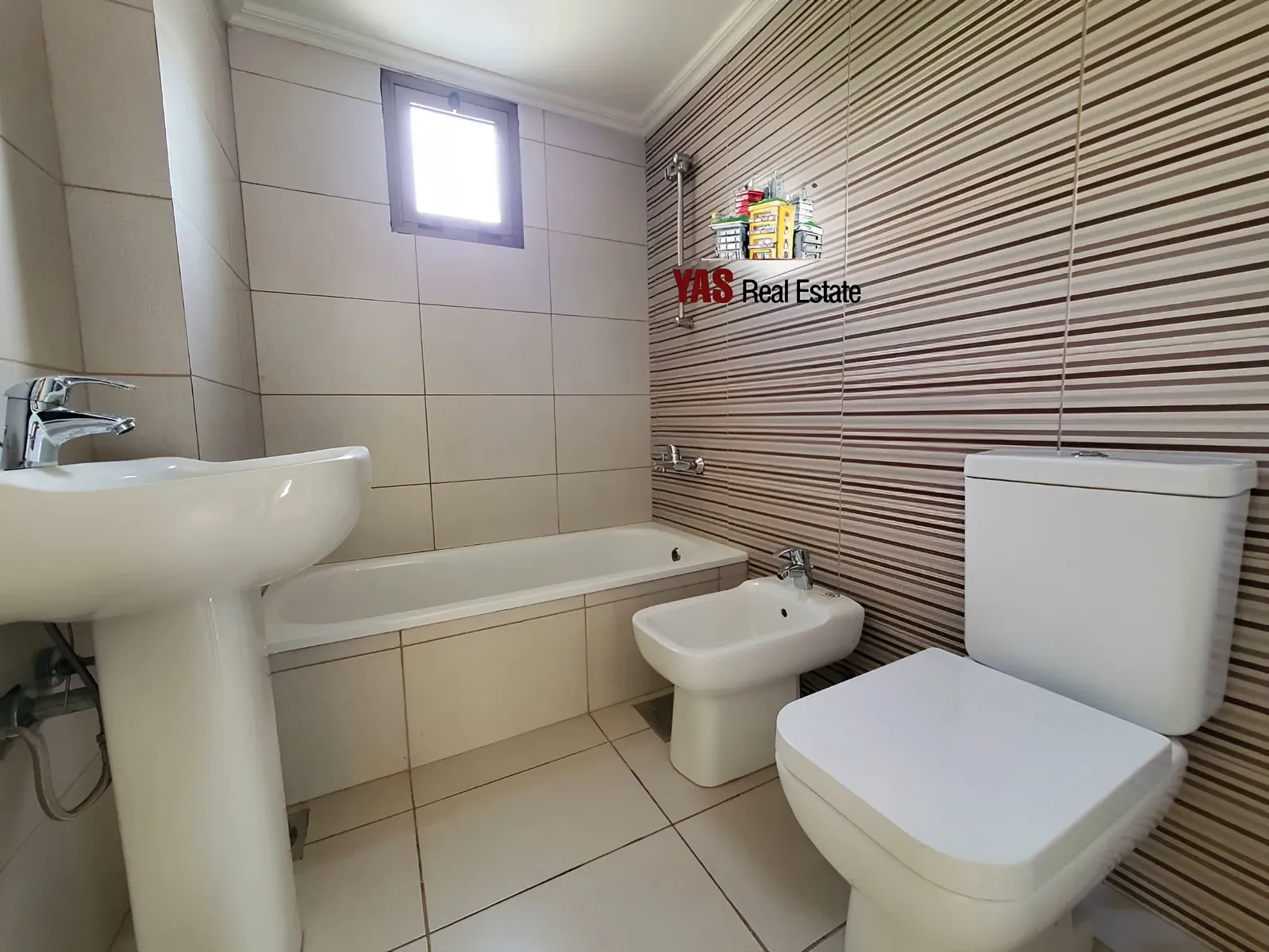Apartment for Sale in Ballouneh