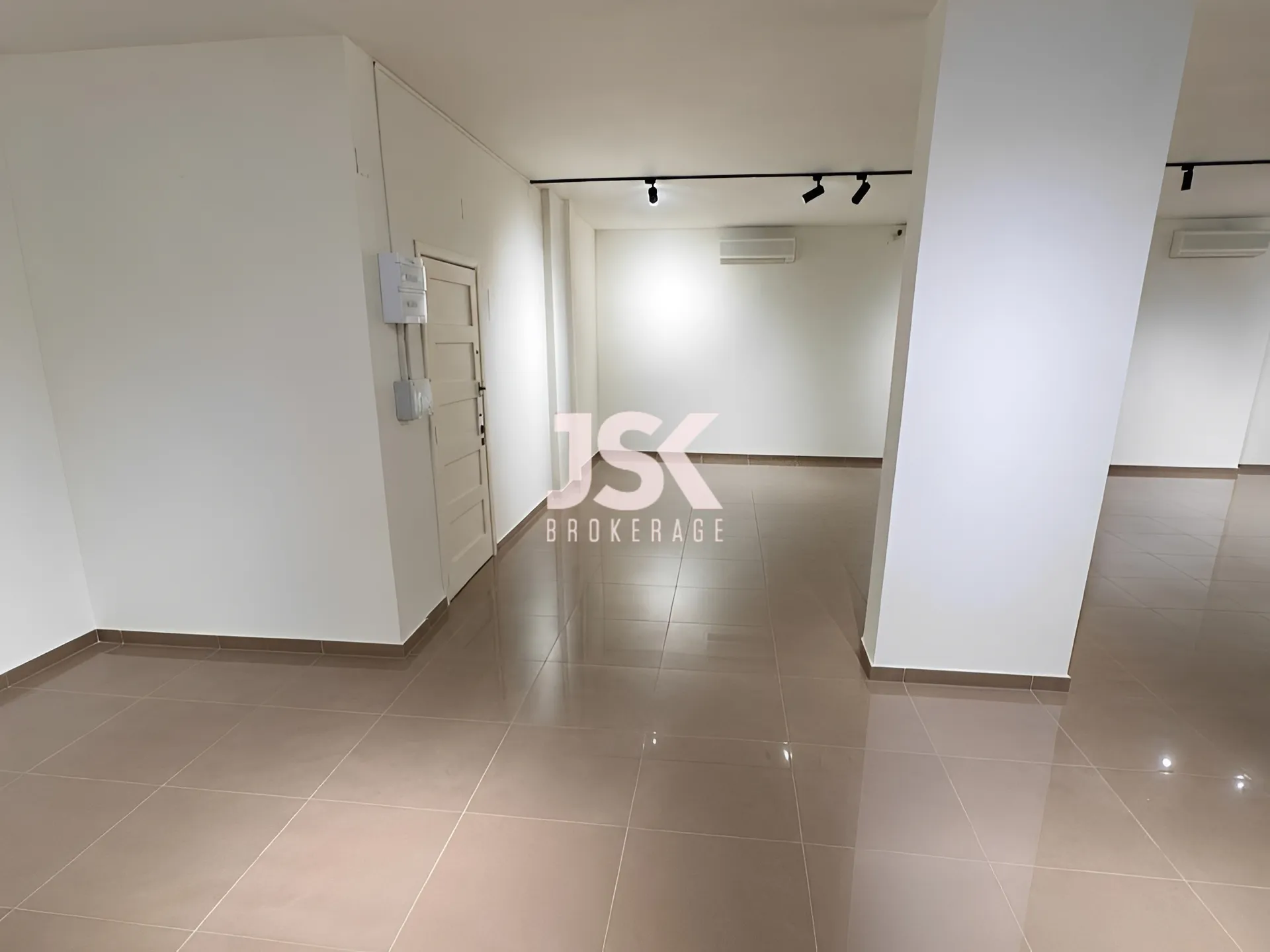 Shop for Sale in Ain El Remmaneh