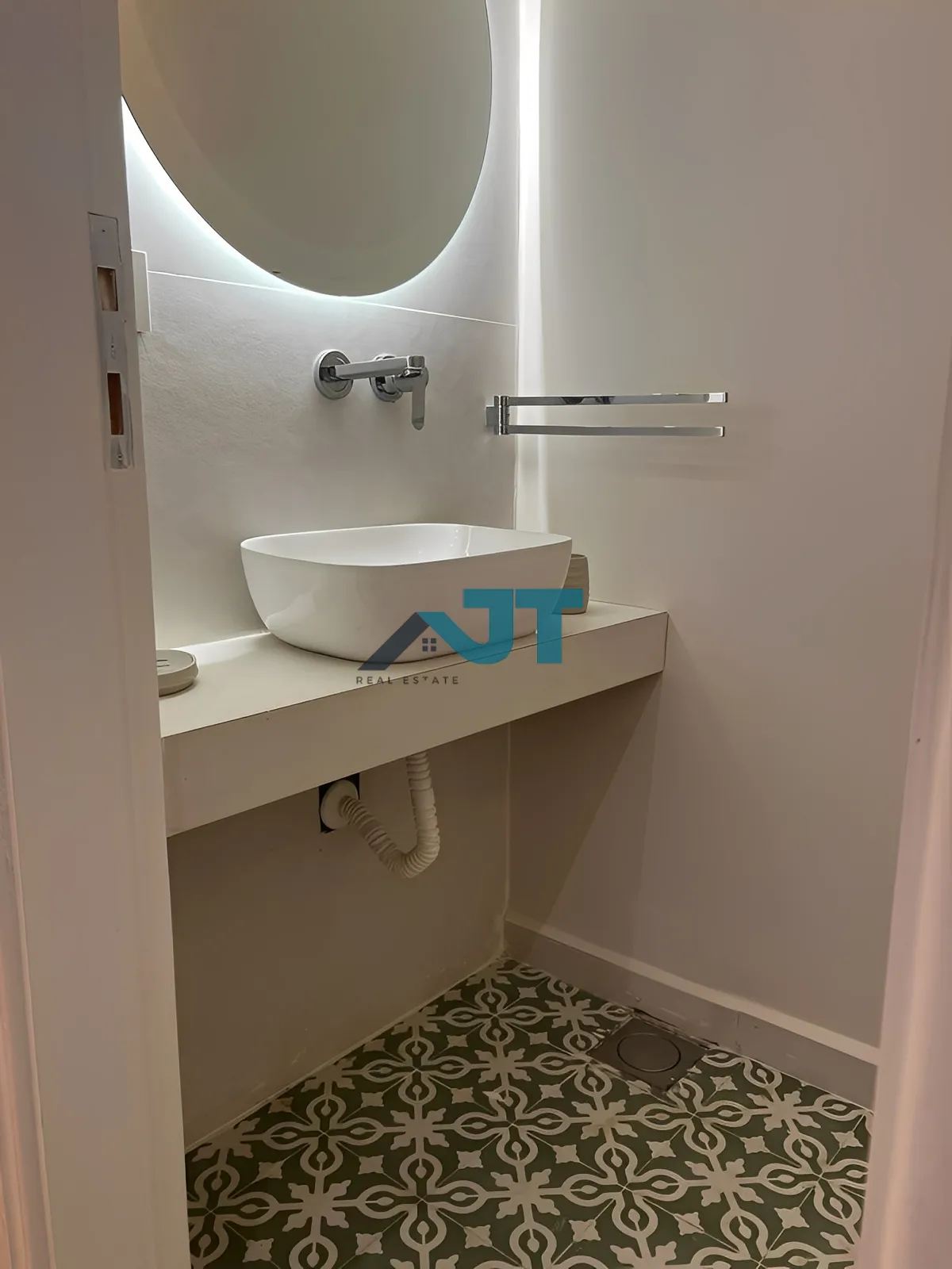 Apartment for Sale in Achrafieh, Tabaris
