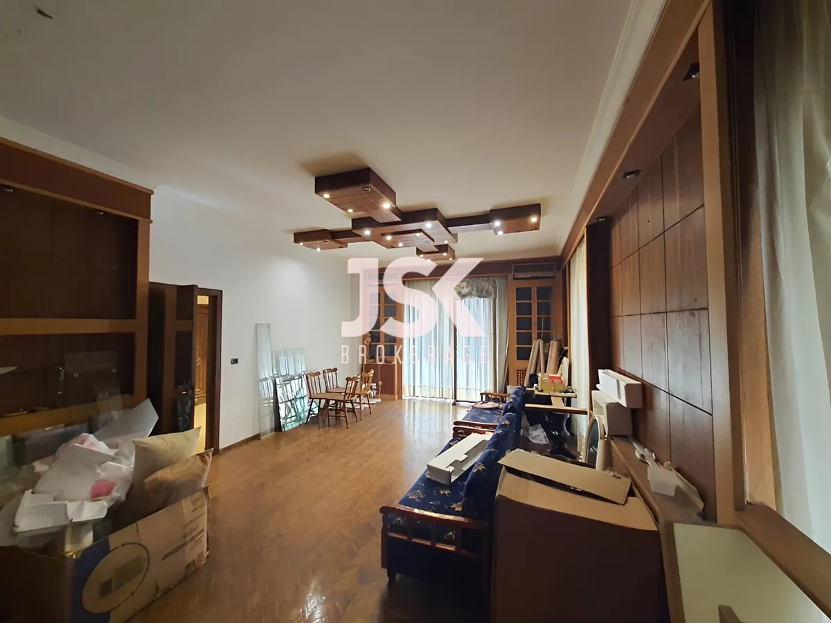 Office for sale in Mansourieh