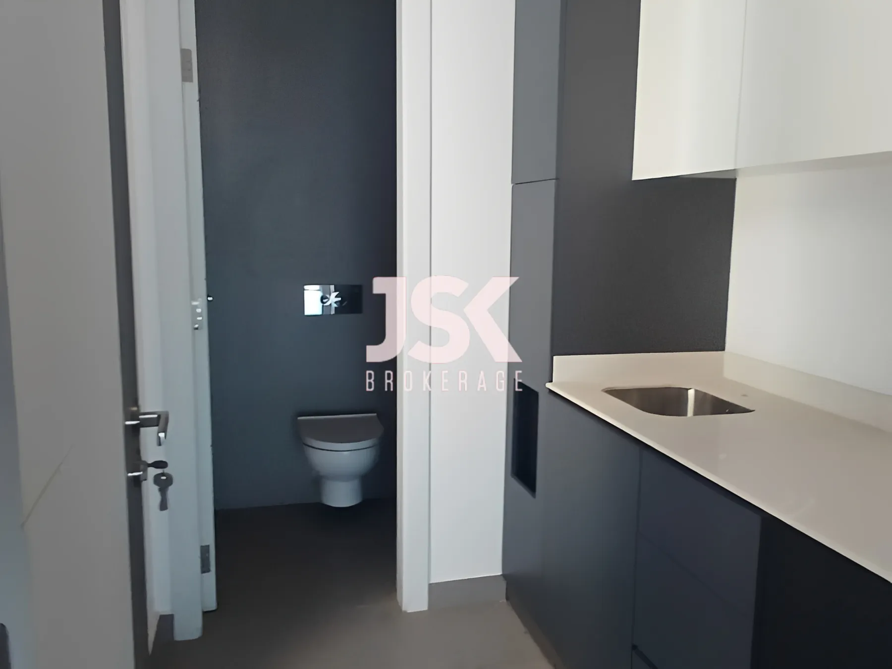 Office for Sale in Dbayeh