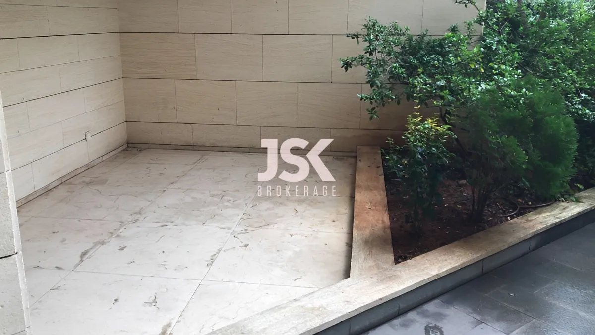 Apartment for Rent in Wadi Abou Jmiel, Downtown, beirut - 1 bed