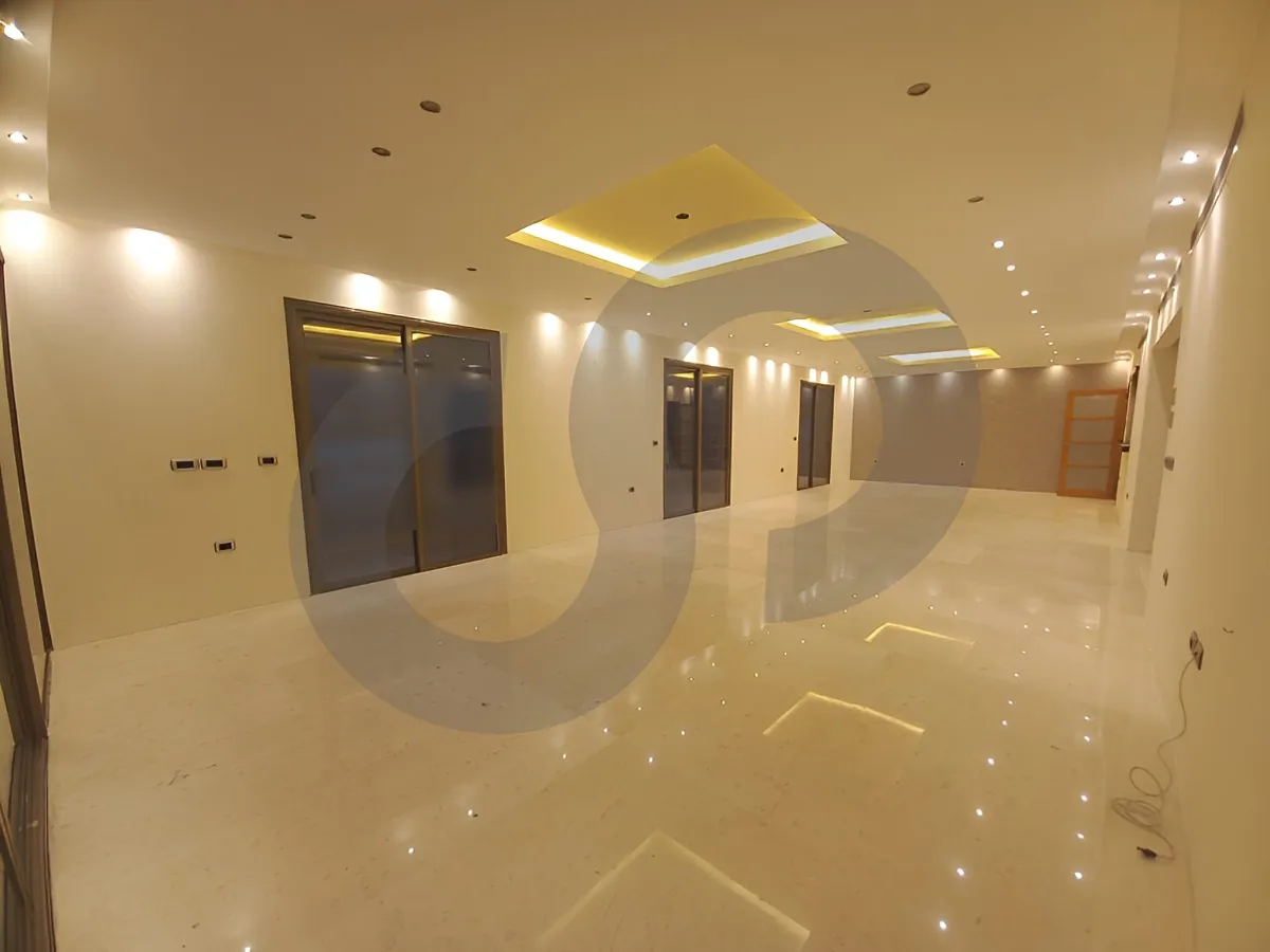 Apartment for Rent in Ramlet El Baida, Bayrut, Lebanon