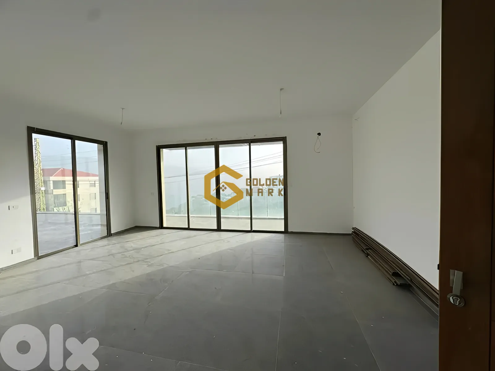 Apartment for Sale in Baabdat - 2 bed, 3 bath