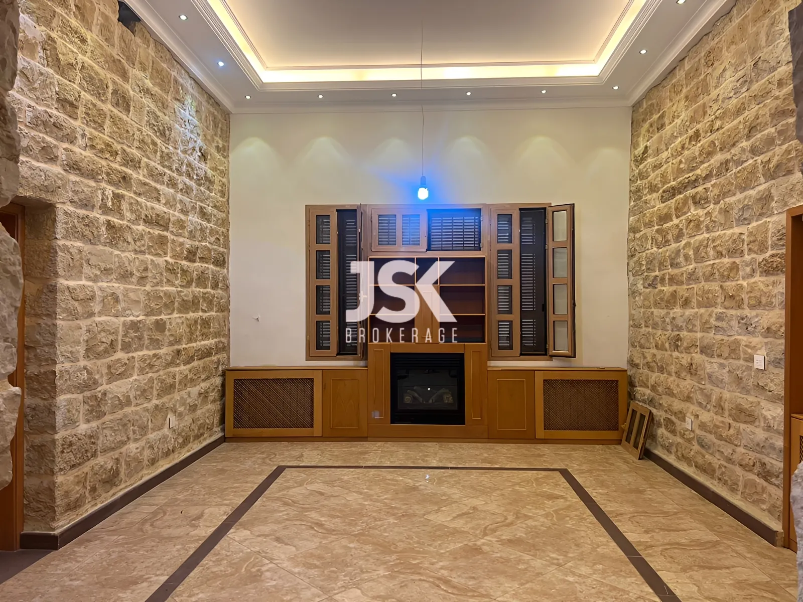 Villa for Sale in Souq El Gharb