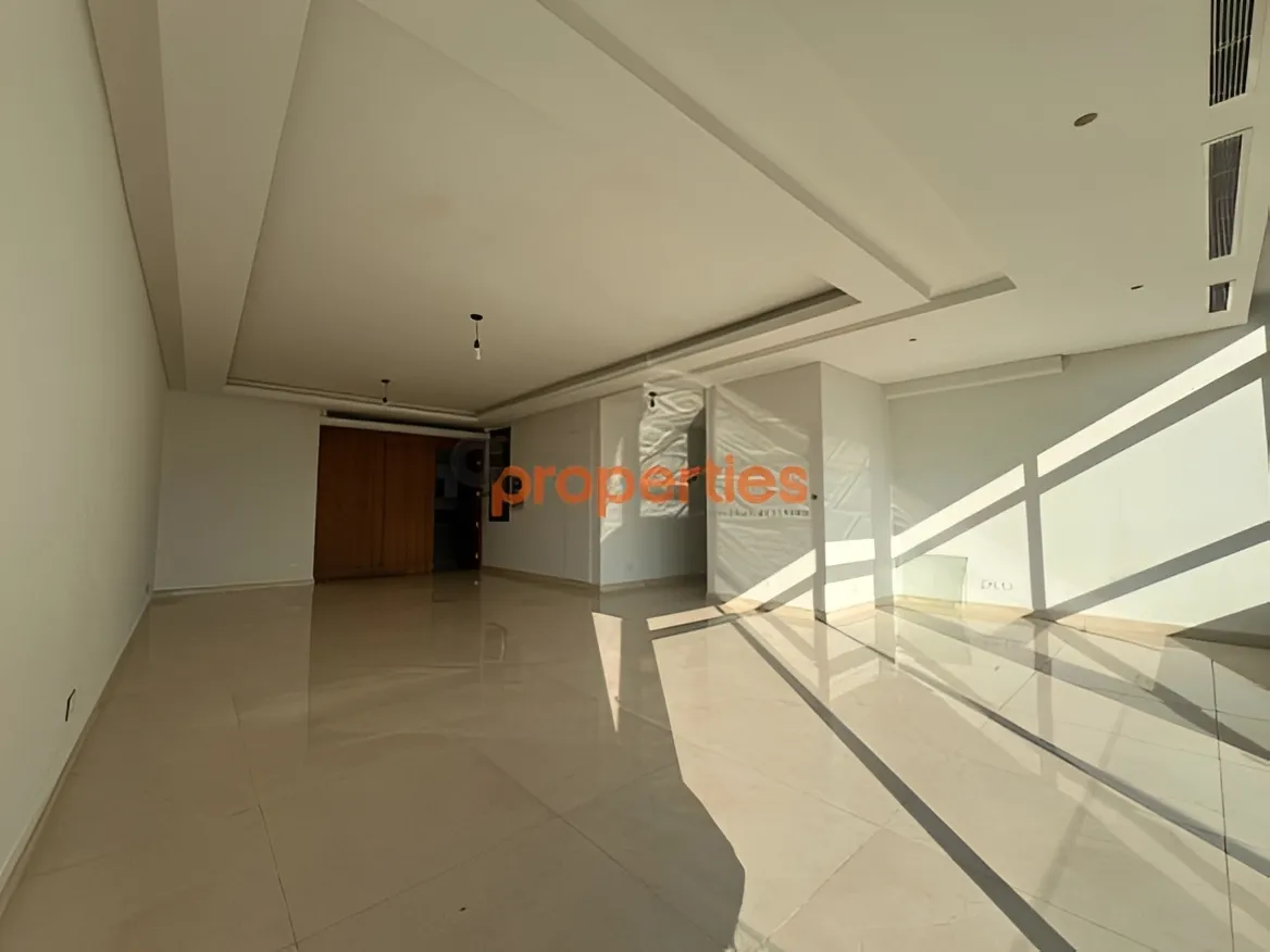 Apartment for Sale in Achrafieh - 3 bed, 4 bath