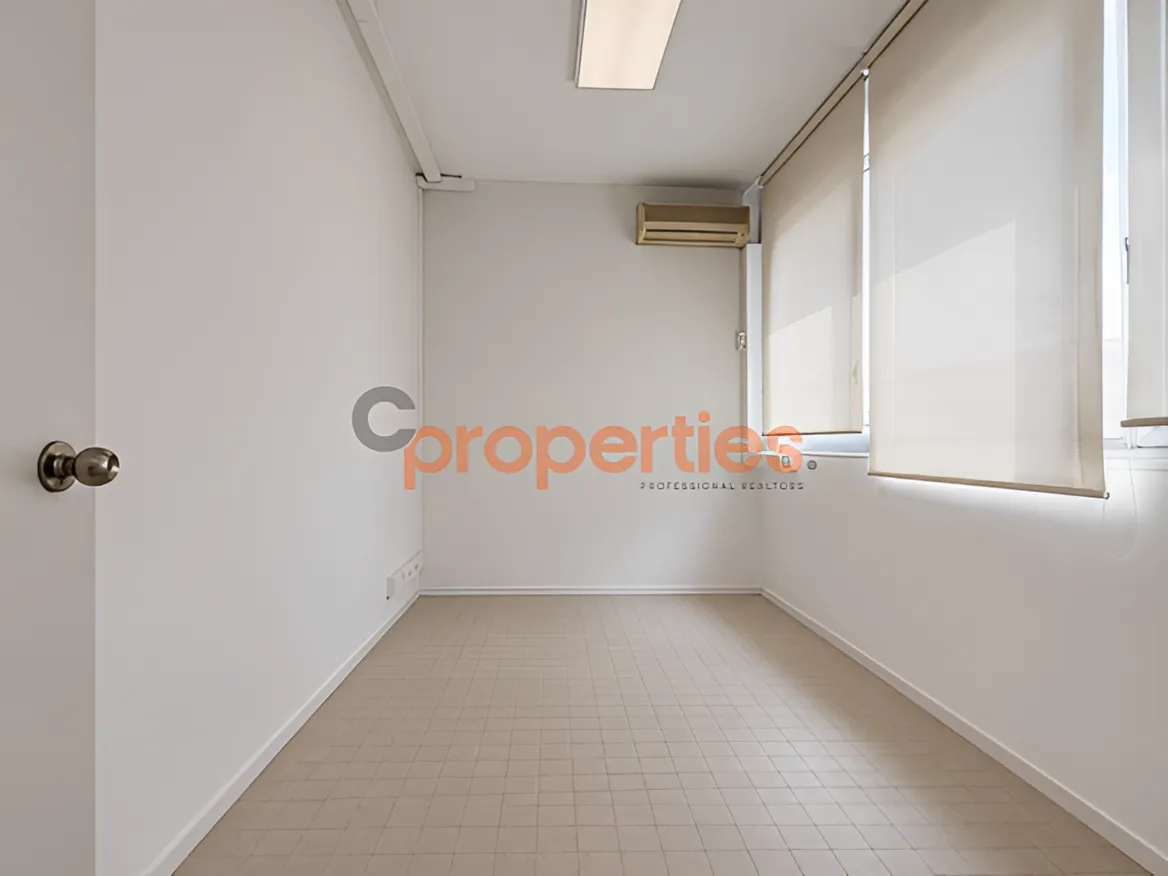 Office for Rent in Hamra