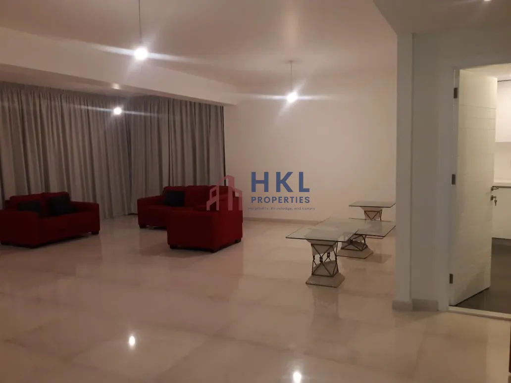 Apartment for rent in Clemenceau, Bayrut, Lebanon - 3 bed, 4 bath