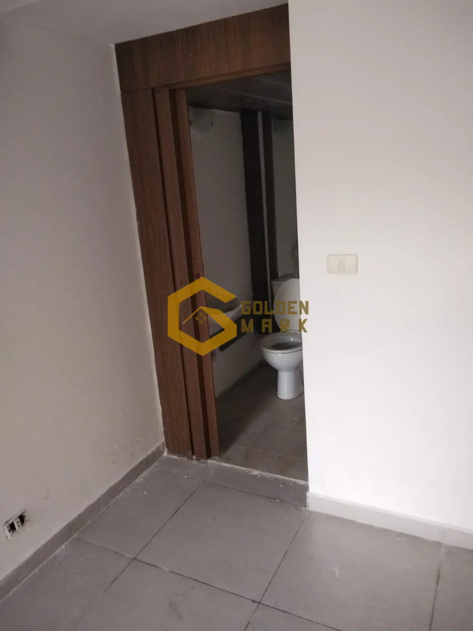 Shop for Rent in Jouret El Ballout
