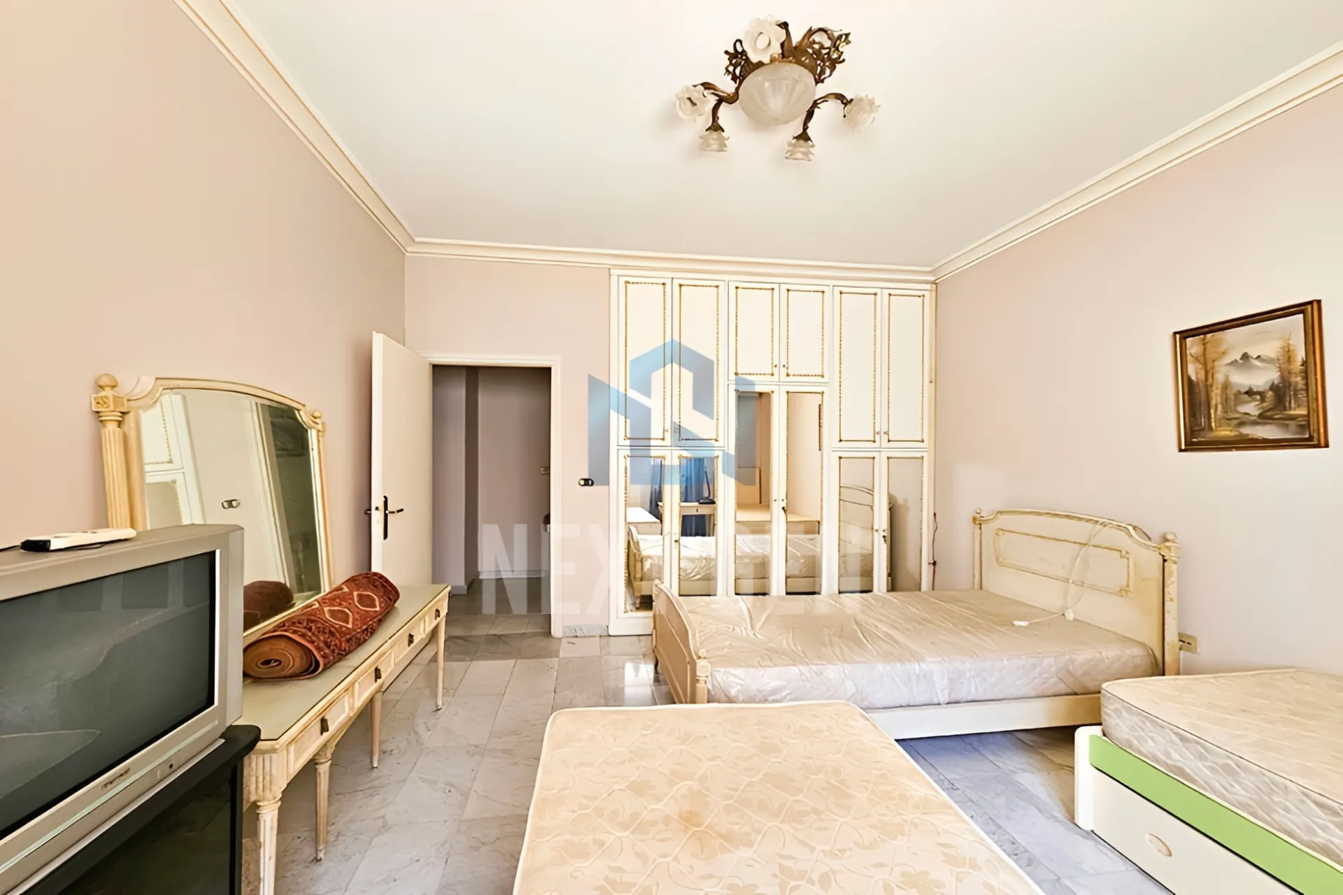 Apartment for rent in Ain El Tineh, Beirut, Lebanon