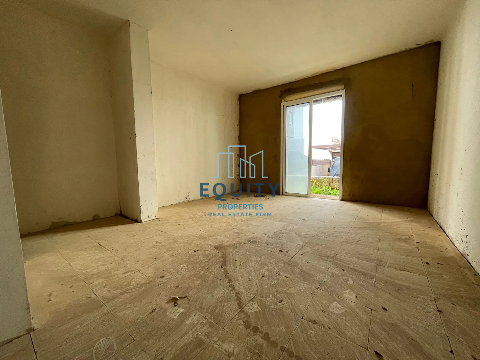 Apartment for sale in Qornet El Hamra