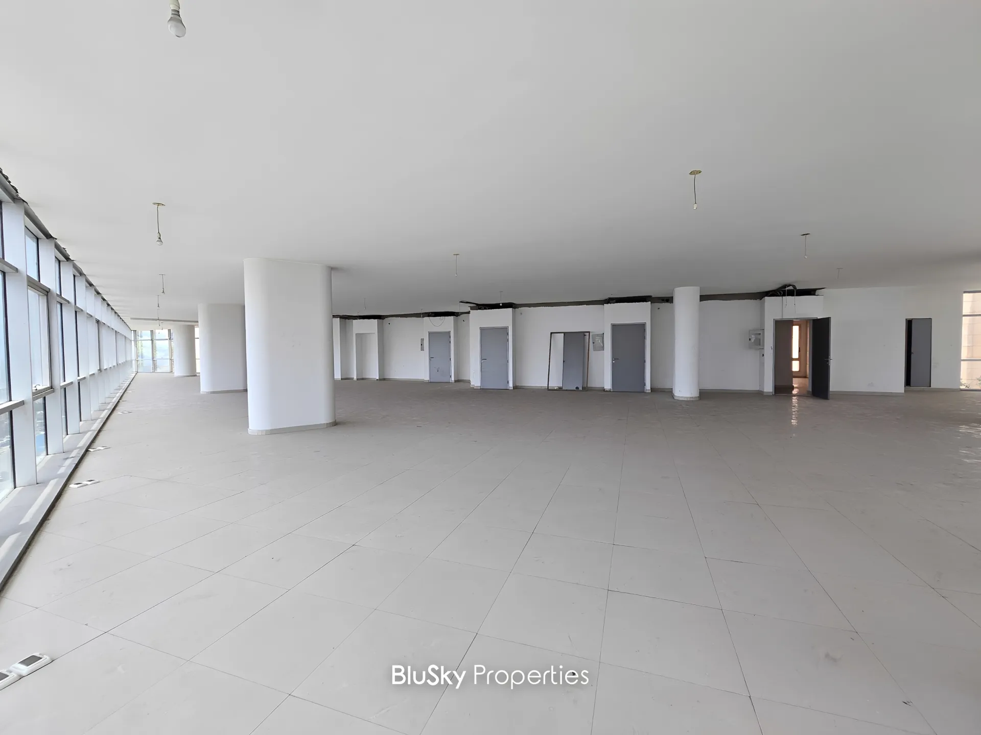 Office for rent in Mansourieh, lebanon