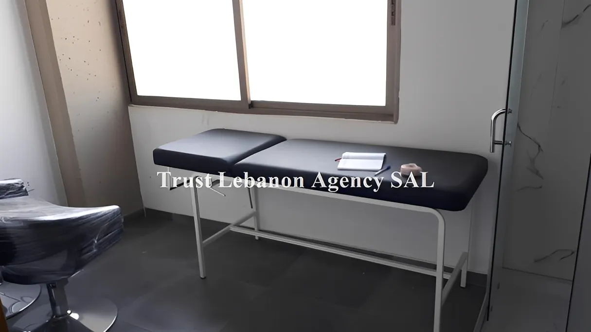 Shop for rent in Baabda, Kfarchima