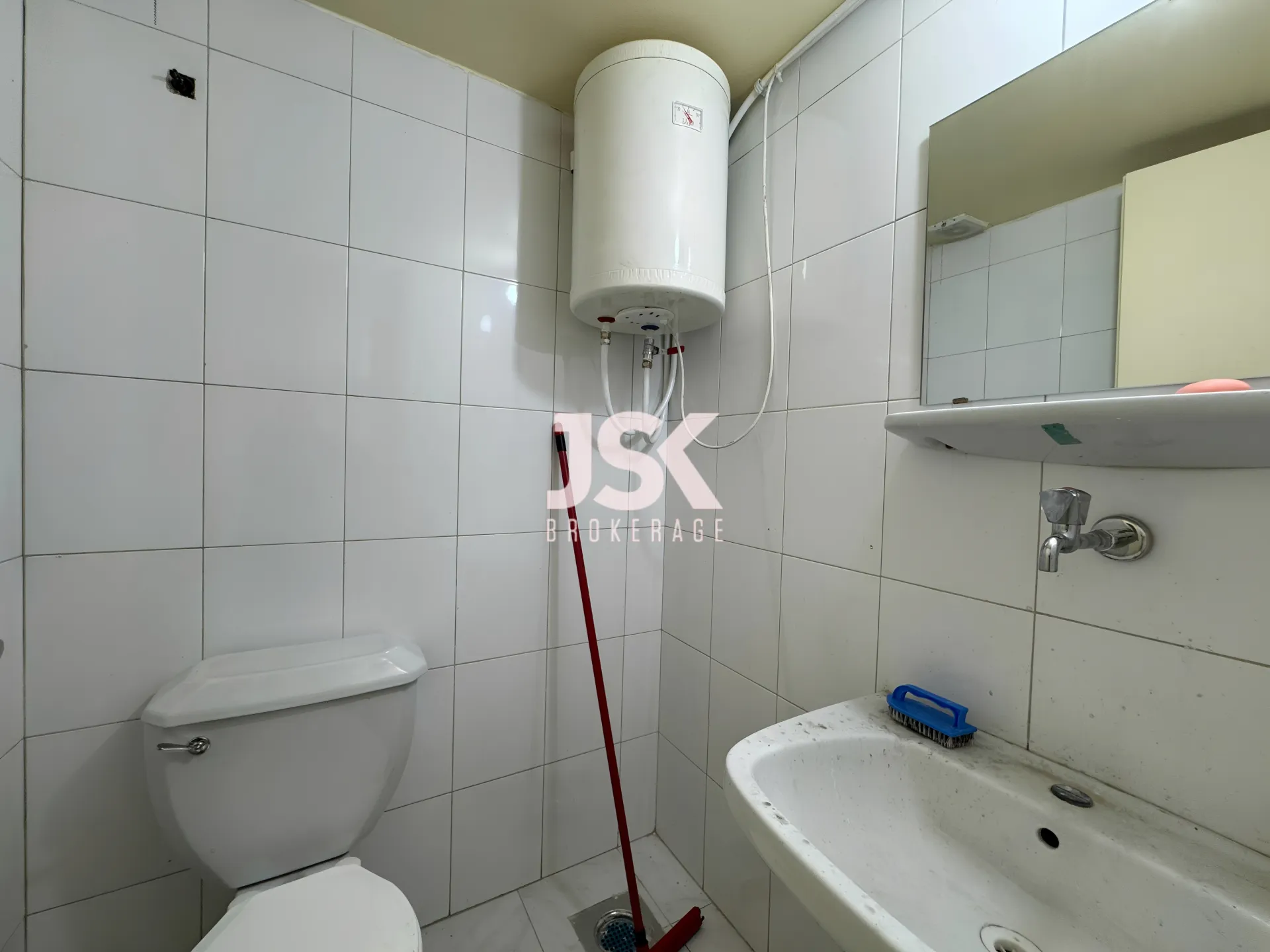 Shop for Sale in Mansourieh