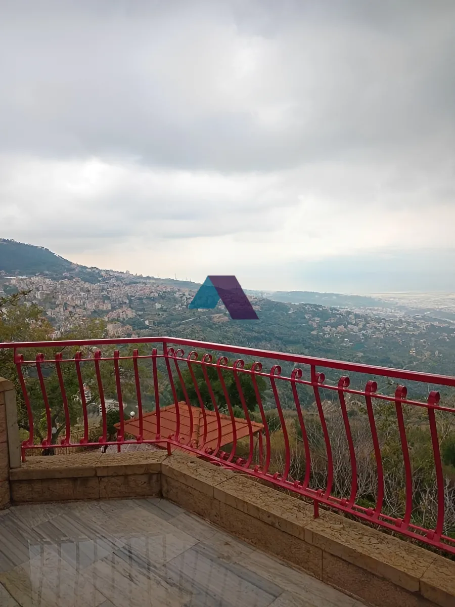 Villa for Sale in Aley - 3 bed, 4 bath