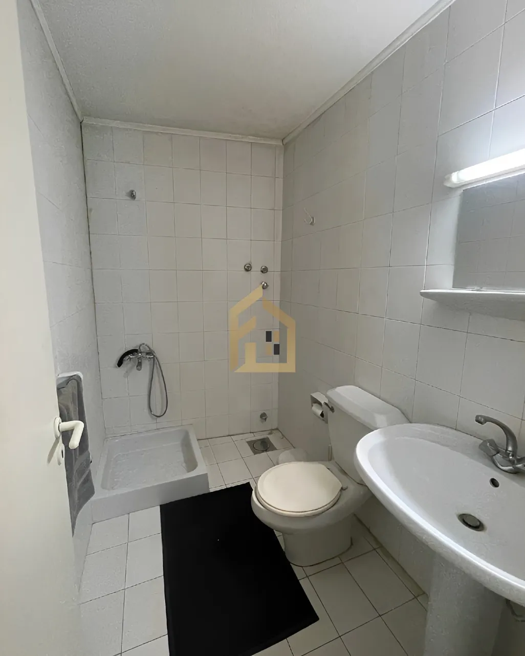 Office for sale in Jisr El Bacha, Lebanon