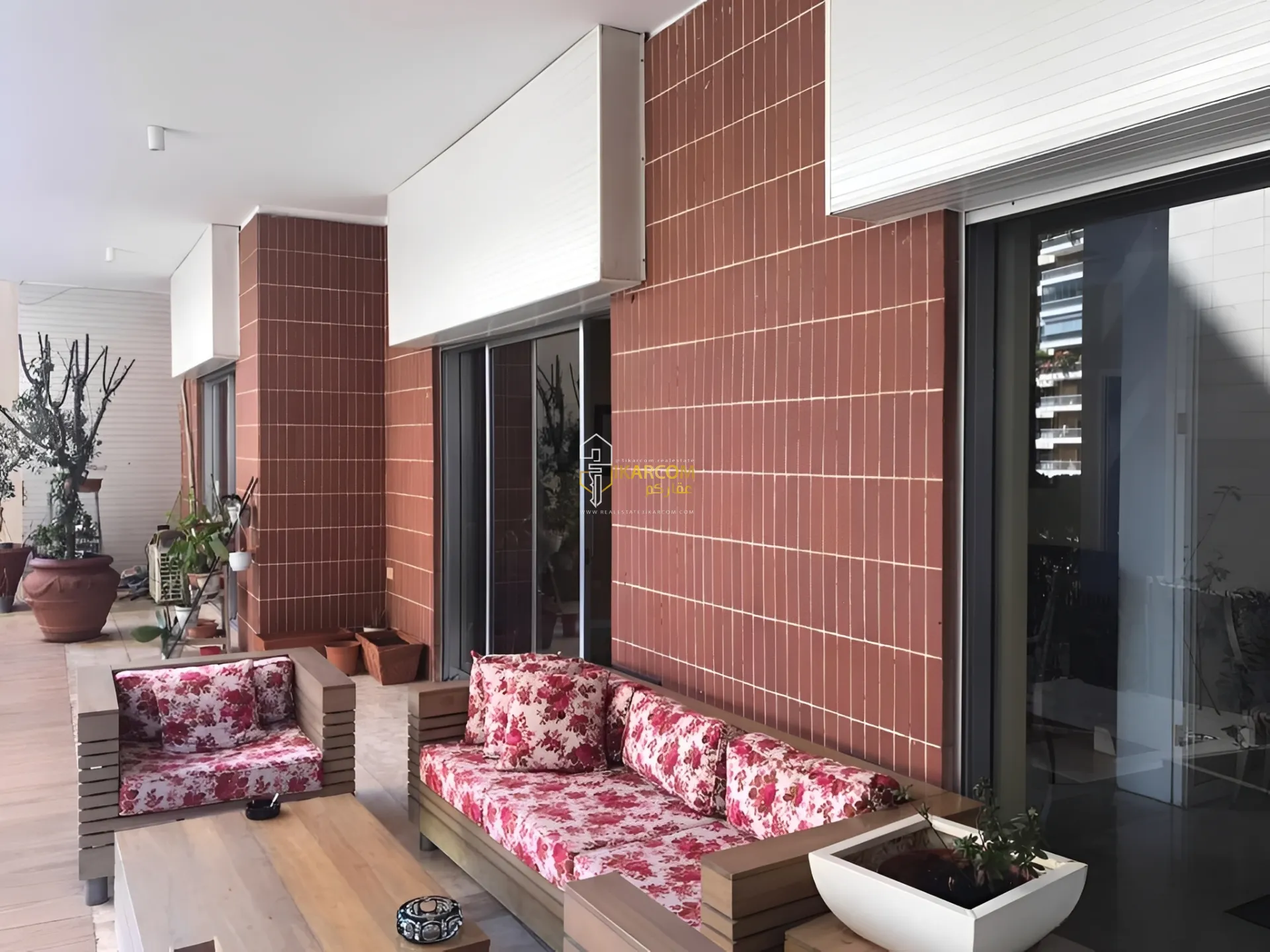 Apartment for Sale in Achrafieh - 4 bed, 5 bath