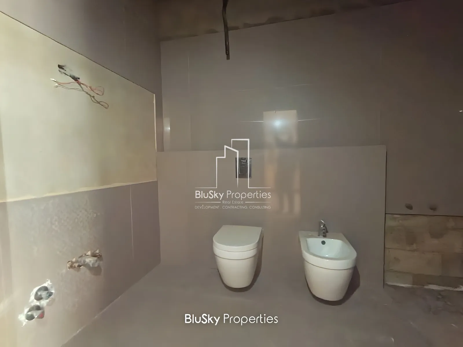 Apartment for Sale in Adma