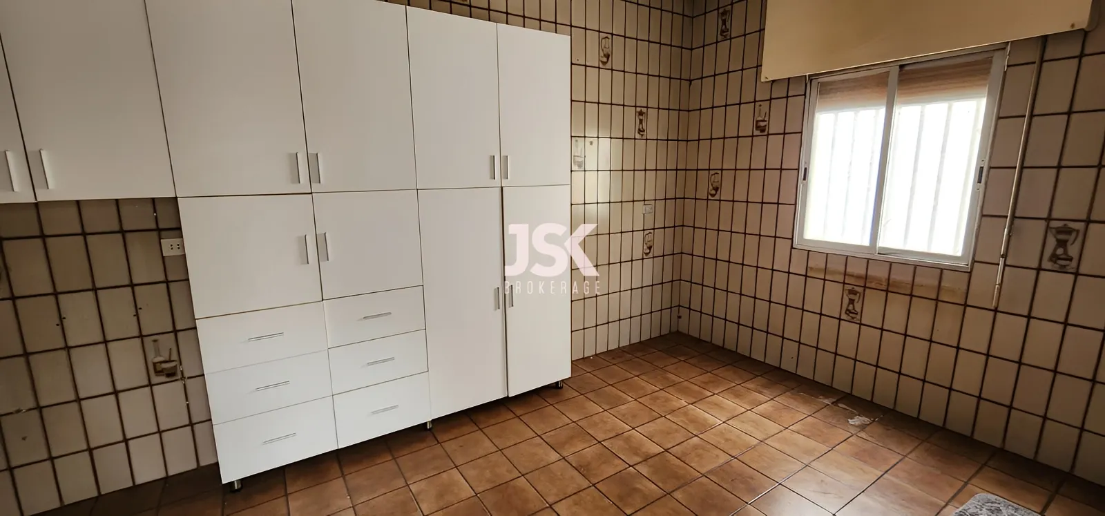 Apartment for Rent in Bqennaya