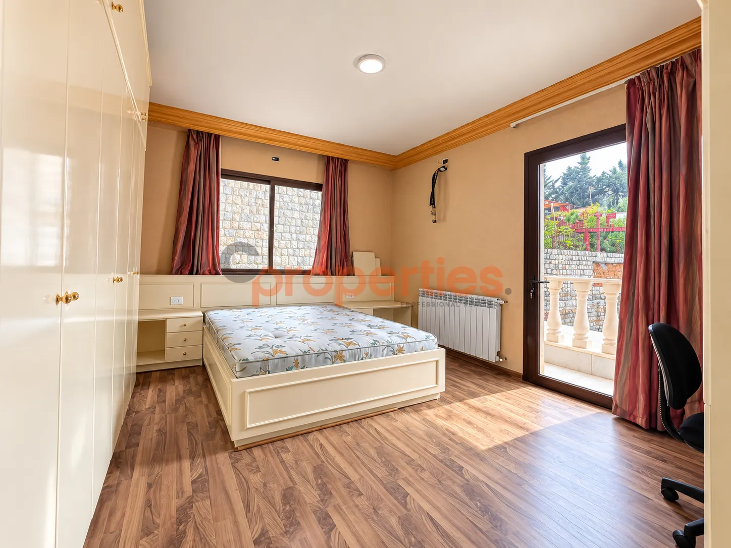 Villa for Sale in Cornet Chahwan