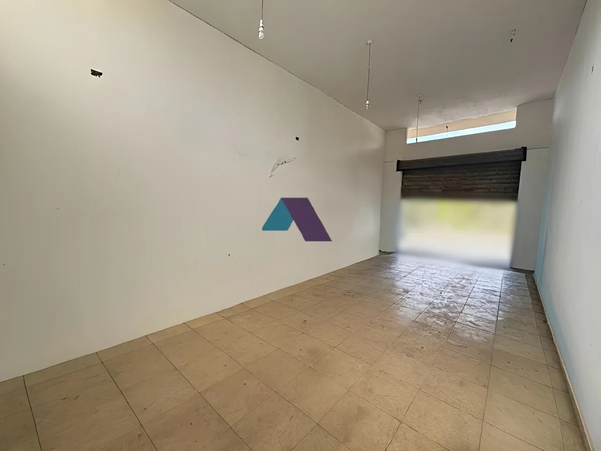Shop for Sale in Aamchit