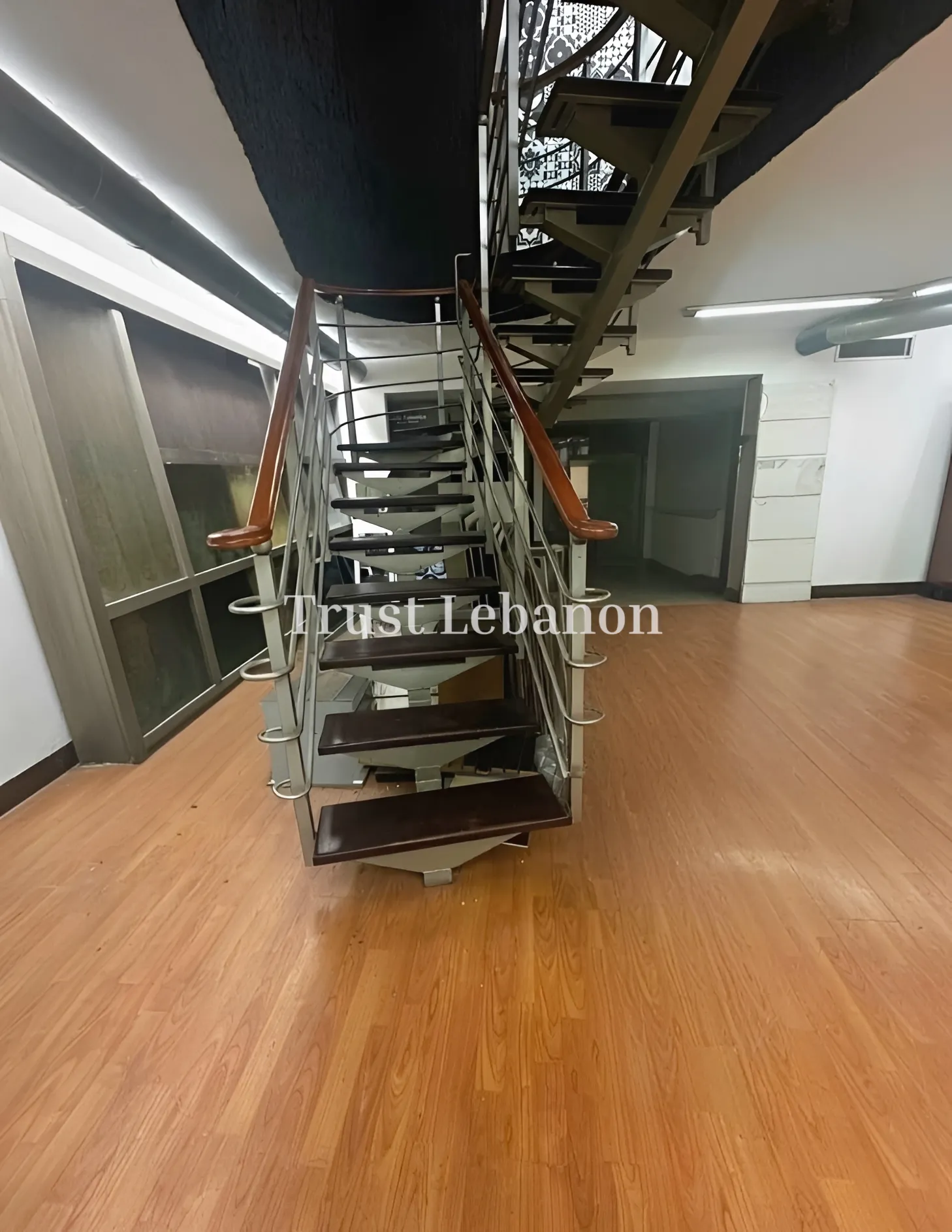 Showroom for rent in Horch Tabet, Lebanon