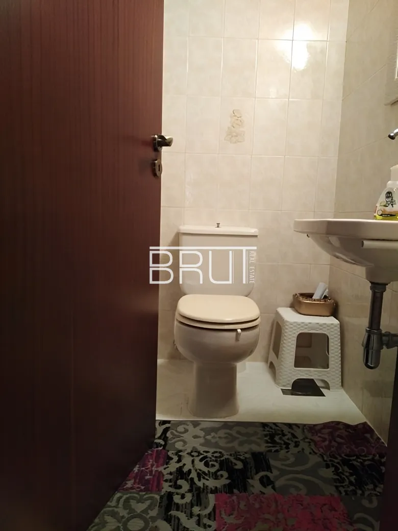 Apartment for Rent in Ballouneh