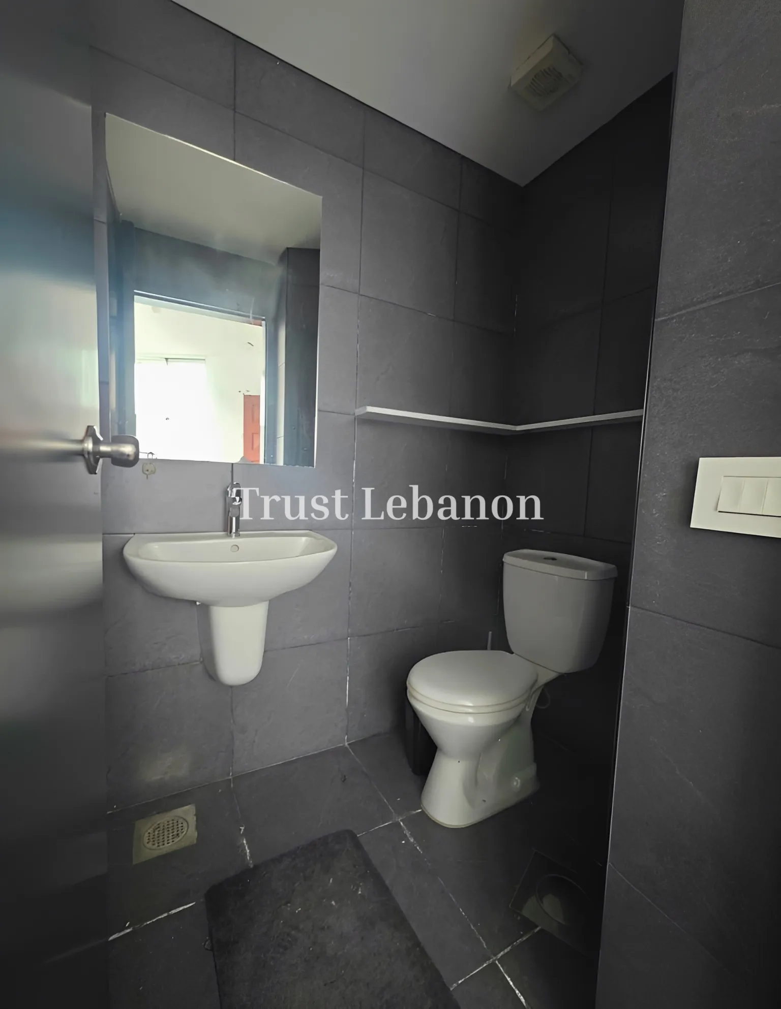 Office for rent in Zouk Mikael