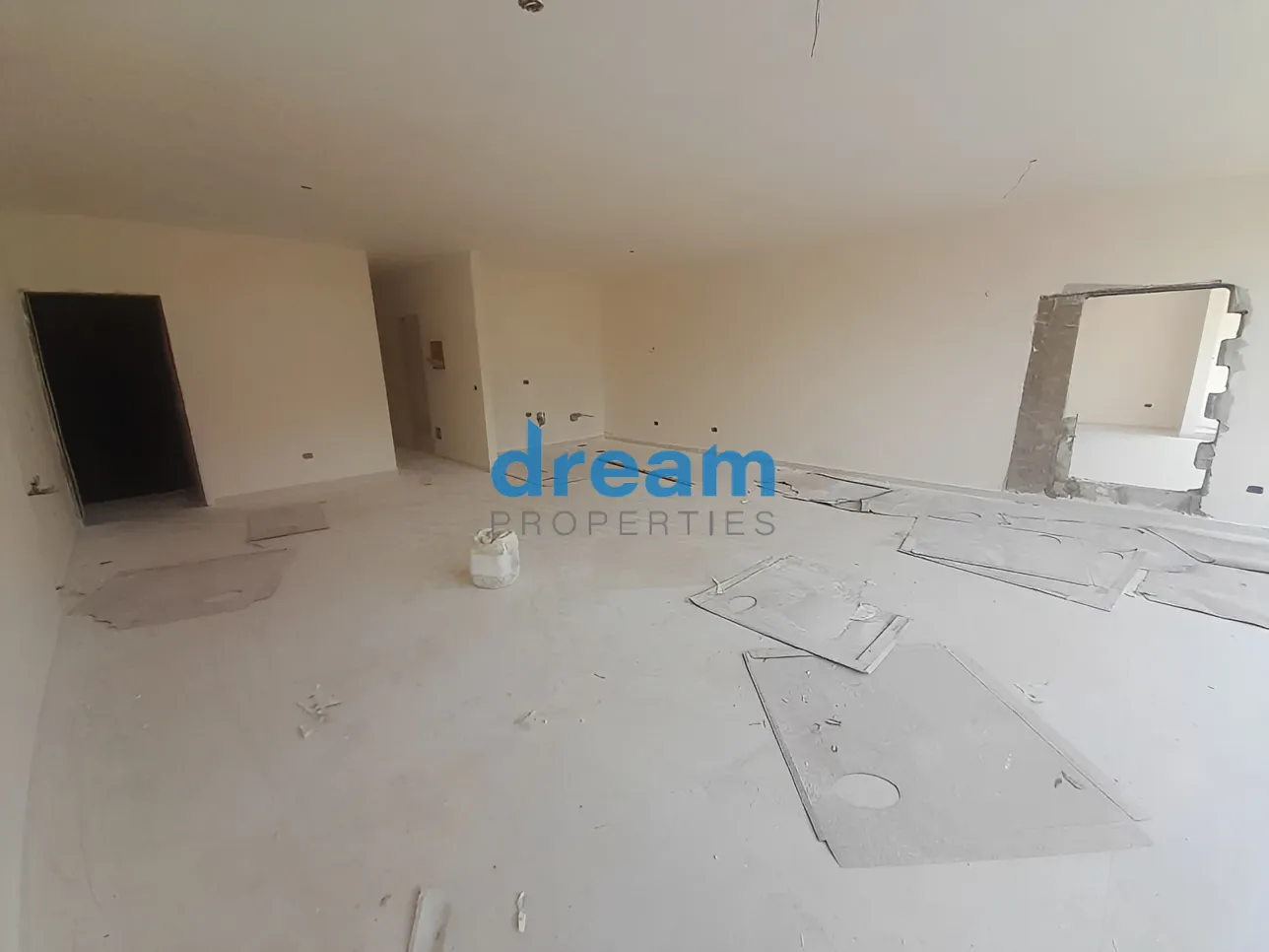 Apartment for sale in Jamhour, Lebanon - 1 bed, 3 bath