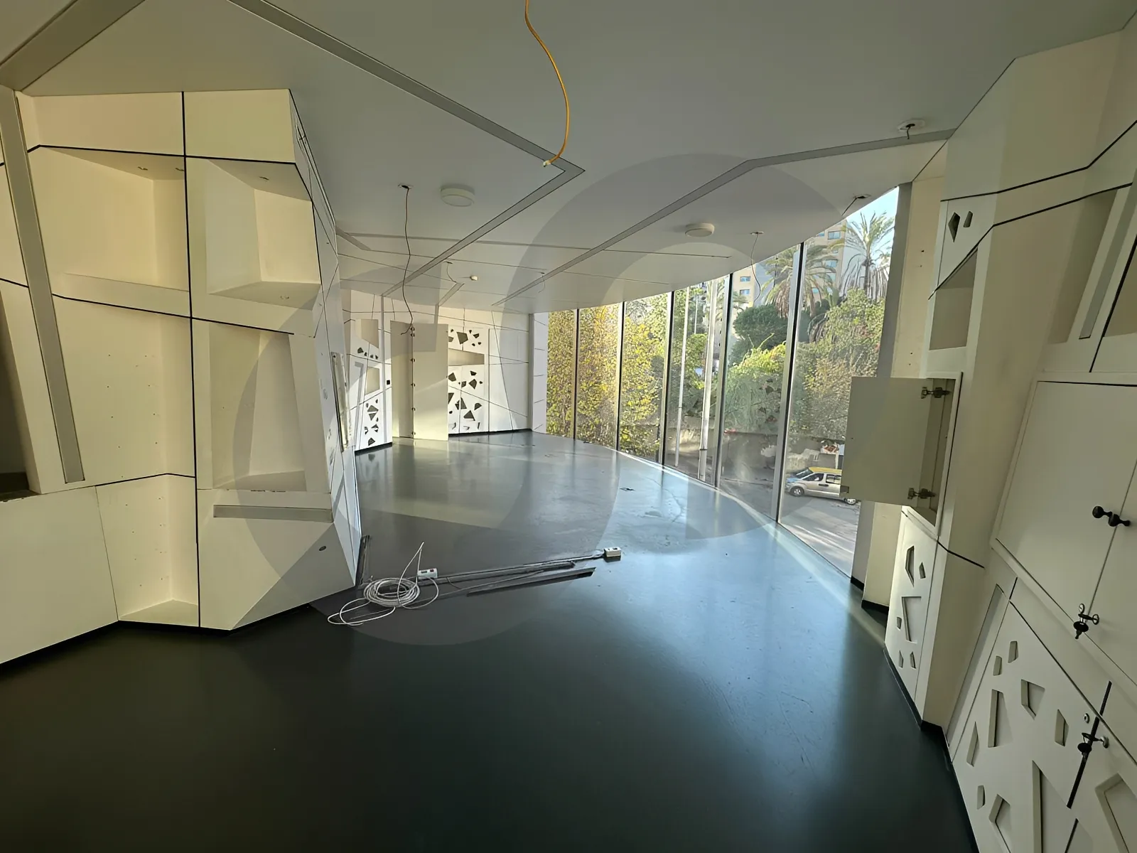 Building for Rent in Downtown