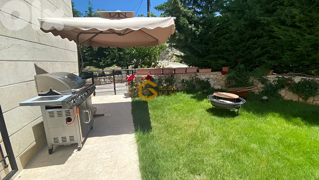 Triplex for Sale in Mechmech - 3 bed, 1 bath
