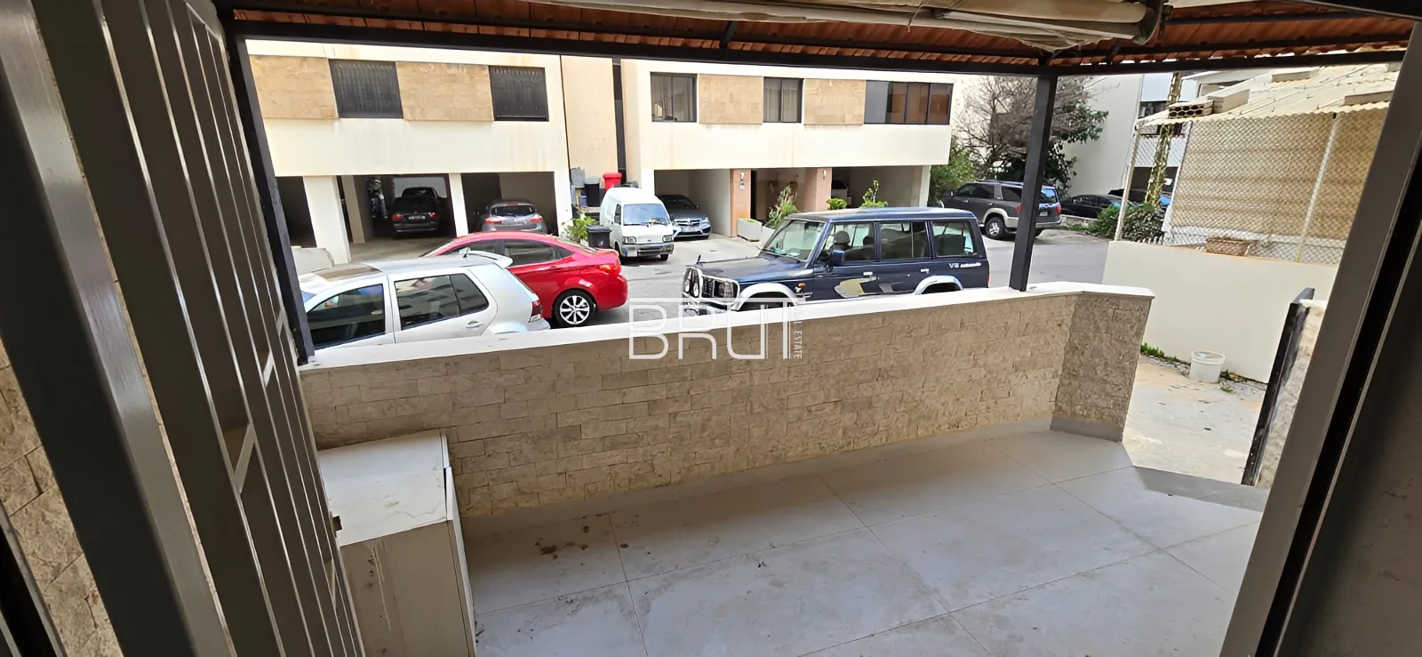Apartment for Sale in Ballouneh