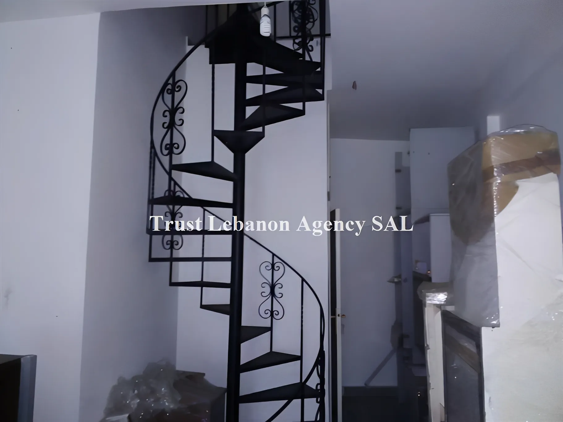 Shop for sale in Beirut, Moucharafieh