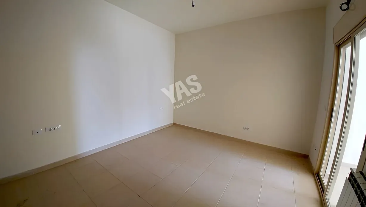 Apartment for Sale in Ballouneh - 3 bed, 3 bath
