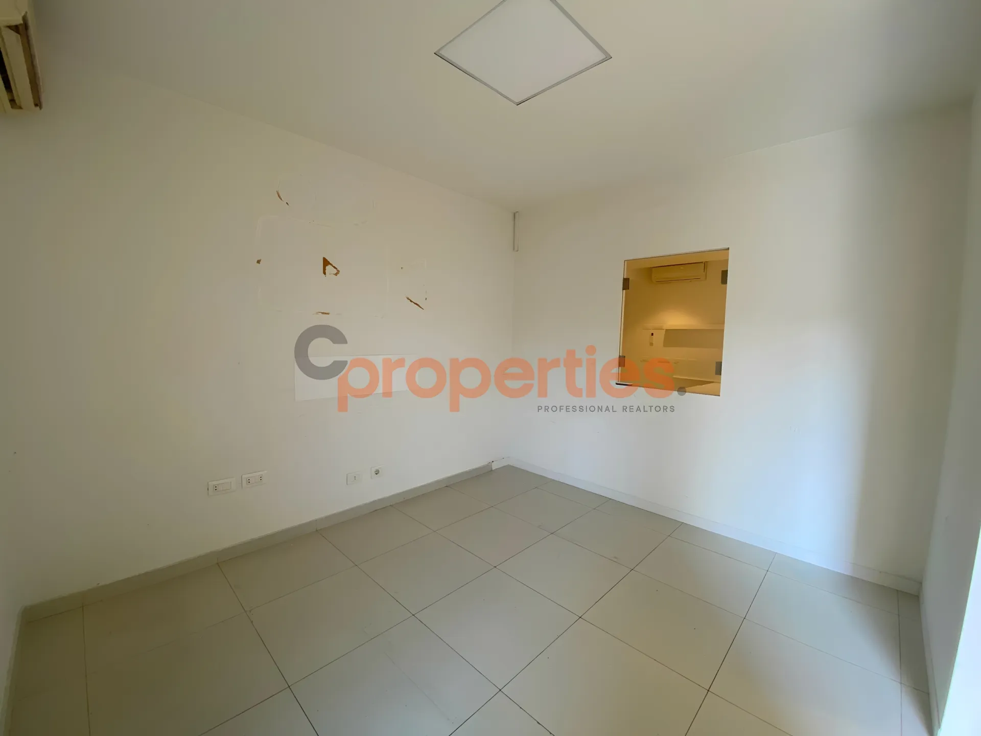Office for Rent in Antelias