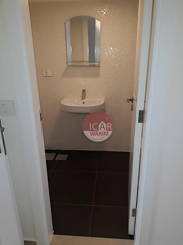 Apartment for Sale in Achrafieh - 3 bed, 4 bath