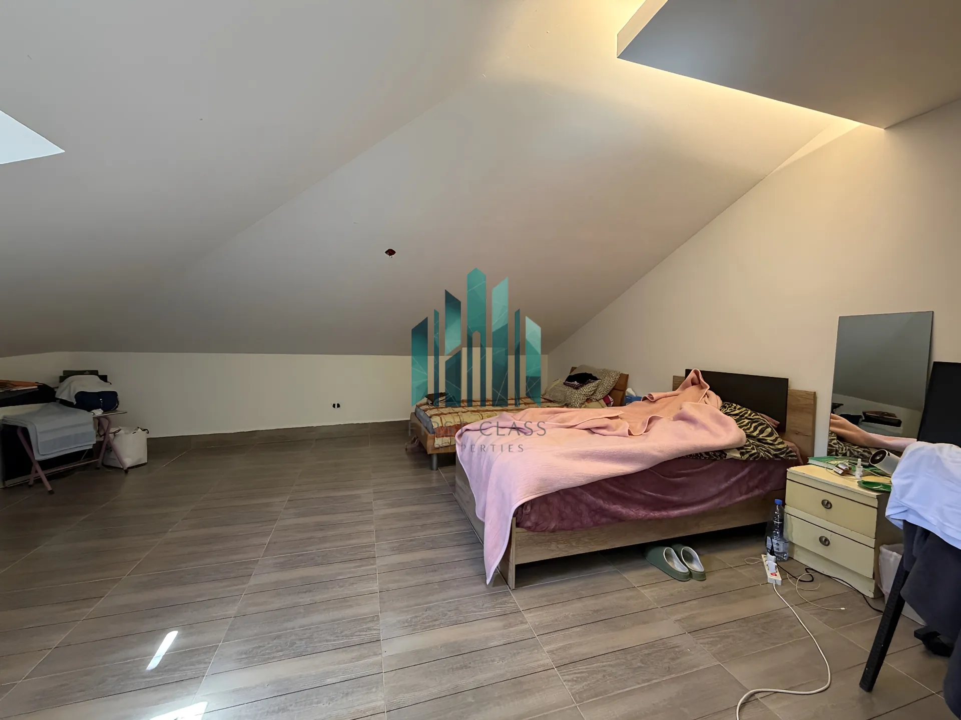 Duplex for Sale in Qornet El Hamra