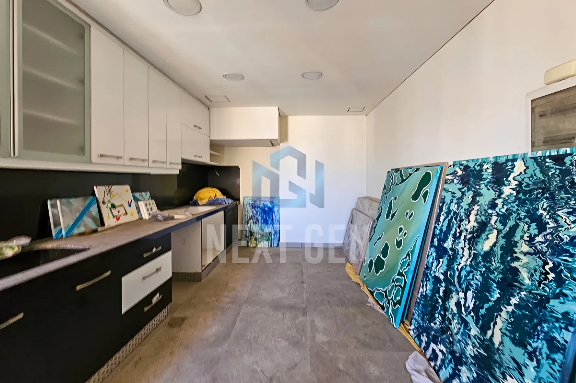 Apartment for sale in Hamra, Beirut, Lebanon - 3 bed, 3 bath