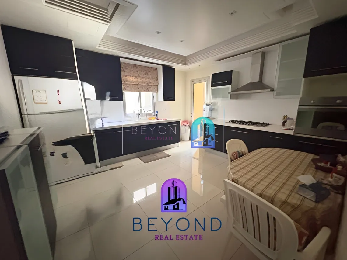 Apartment for sale in Sakiet El Janzeer, Bayrut, Lebanon - 3 bed, 3 bath