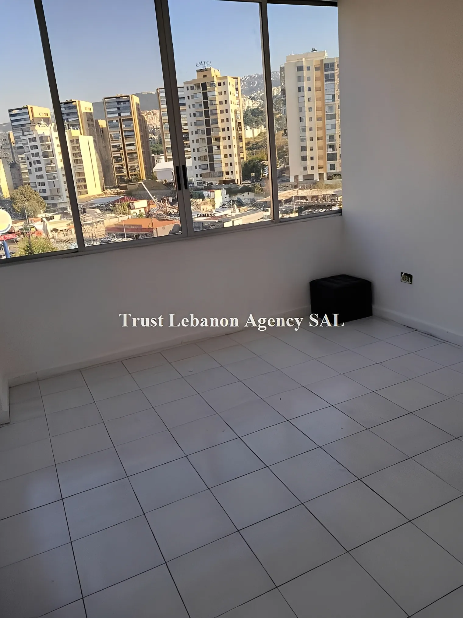 Office For Rent in Metn, Sid El Bauchrieh