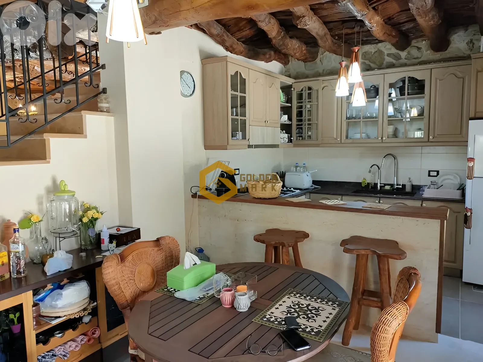 Triplex for Sale in Mechmech