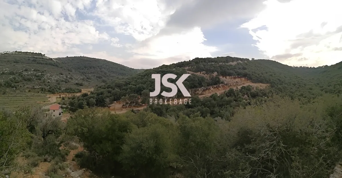 Land for Sale in Bijdarfel , Lebanon