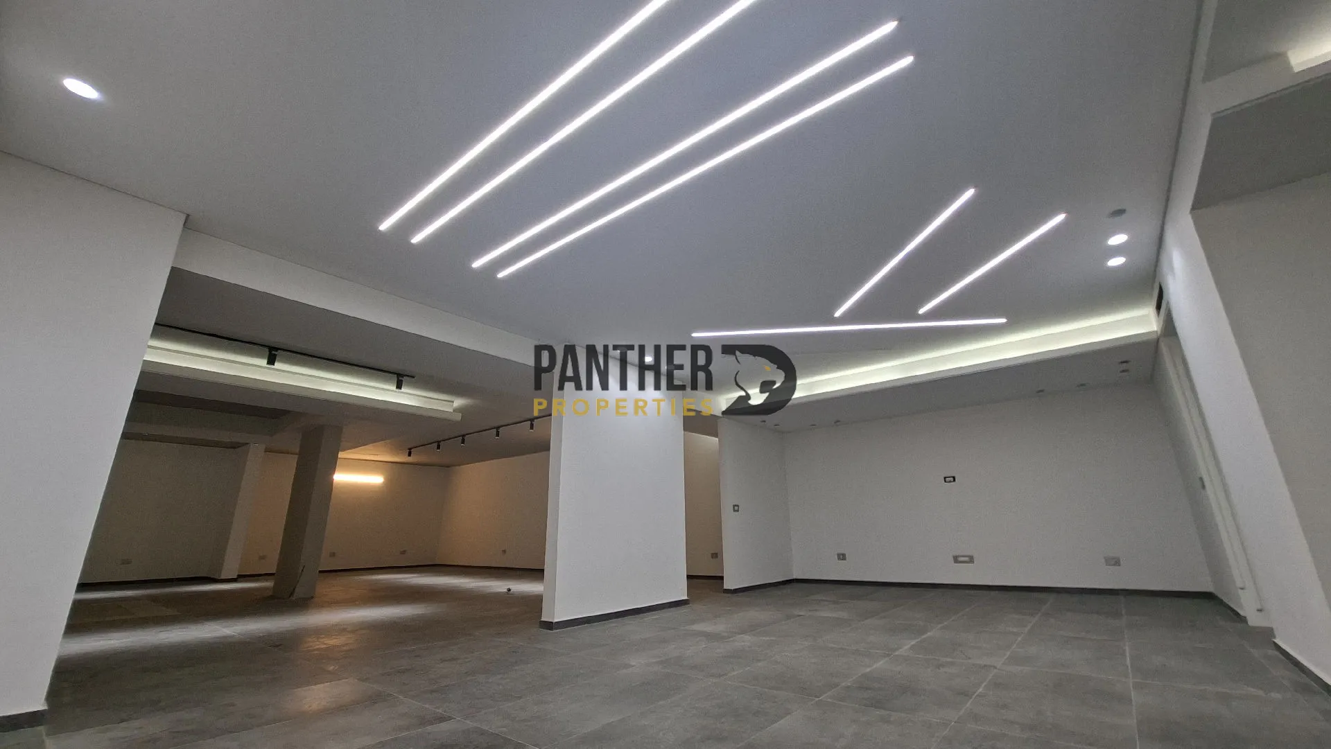Commercial for rent in Dekwaneh, lebanon