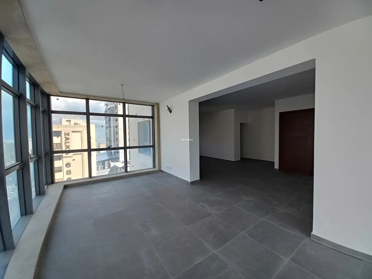 Office for rent in Zalqa